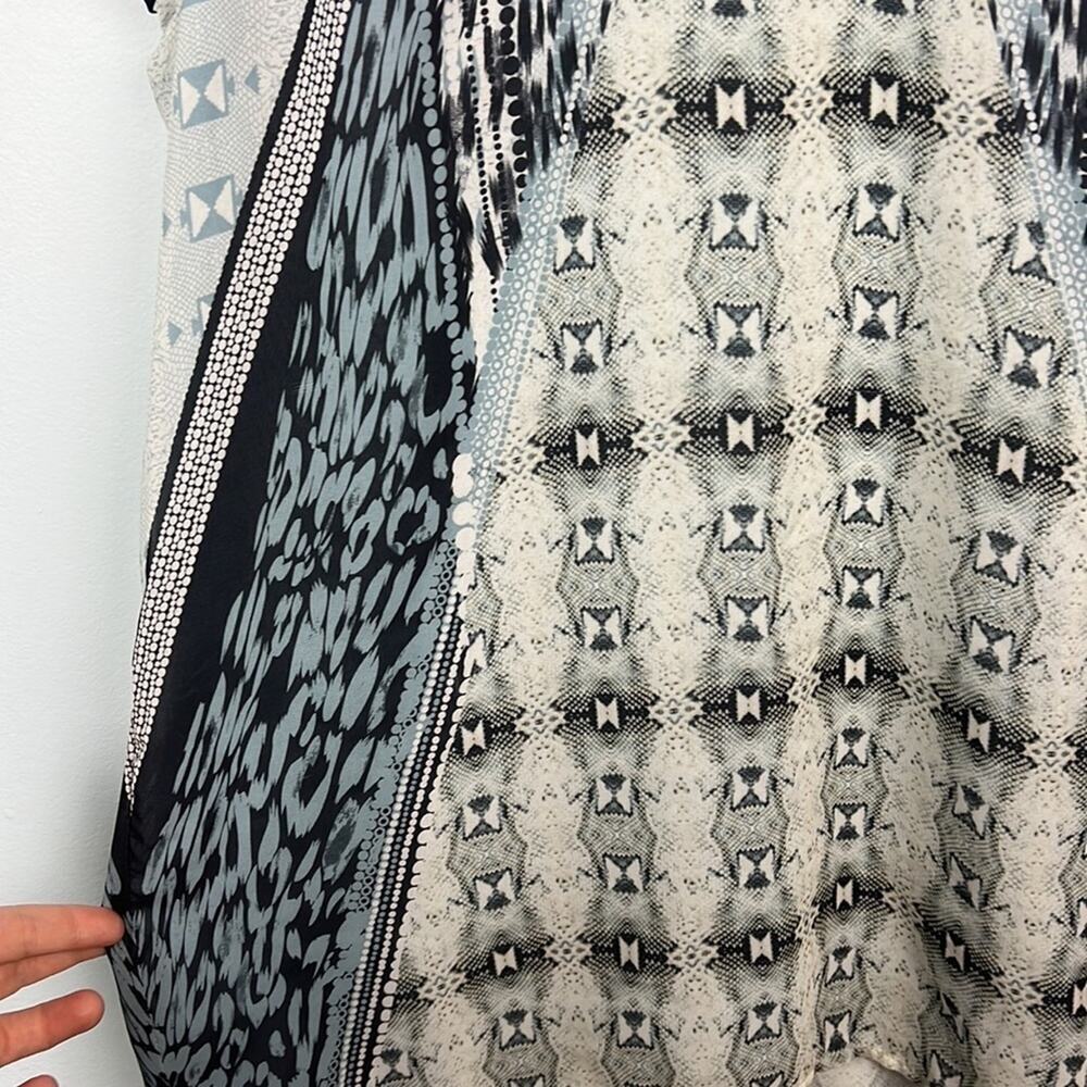 Cabi 253 medium sleeveless mixed print tunic top - Picture 3 of 11